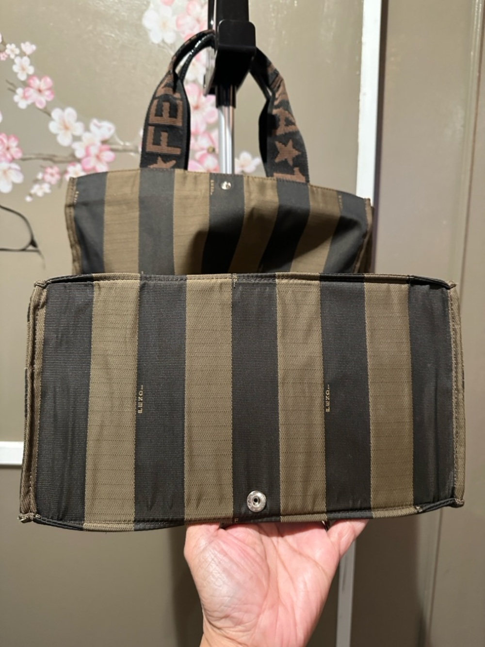 FENDI foldable tote - Picture 6 of 8